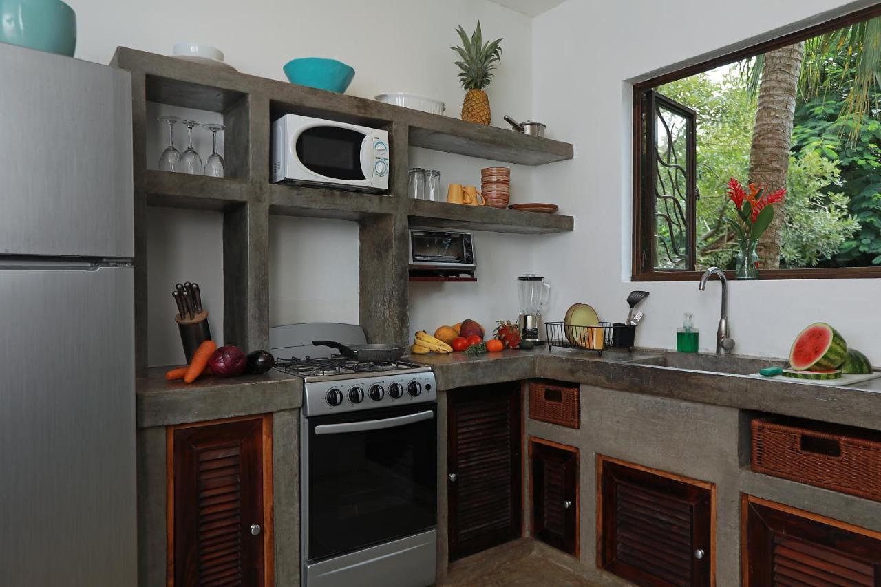 Casa Frangipani Hotel Монтесума Екстериор снимка